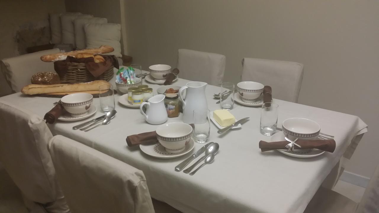 Auberge De Pachoquin Meounes-les-Montrieux Dış mekan fotoğraf
