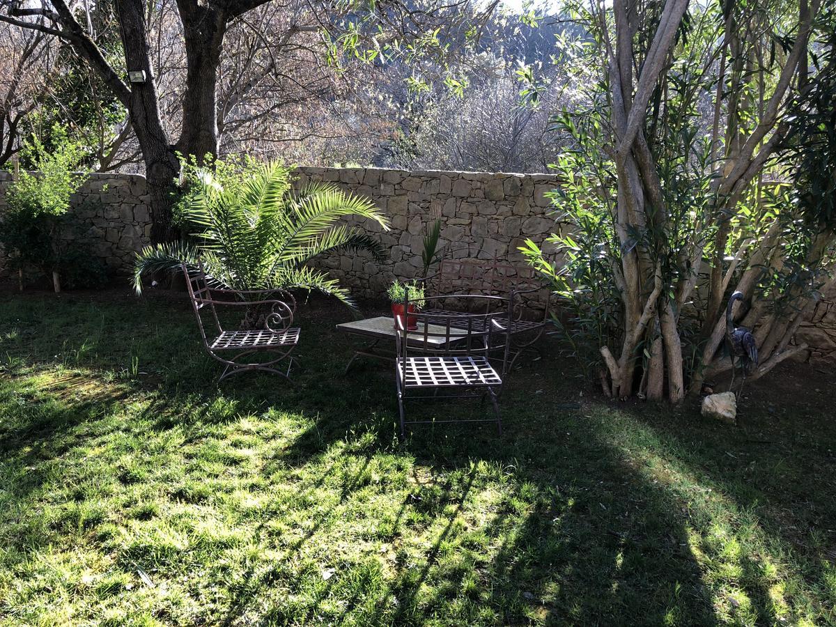Auberge De Pachoquin Meounes-les-Montrieux Dış mekan fotoğraf