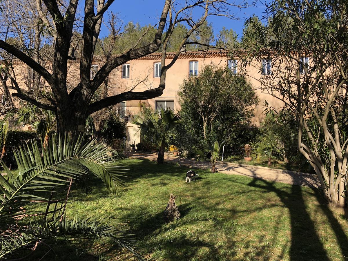 Auberge De Pachoquin Meounes-les-Montrieux Dış mekan fotoğraf