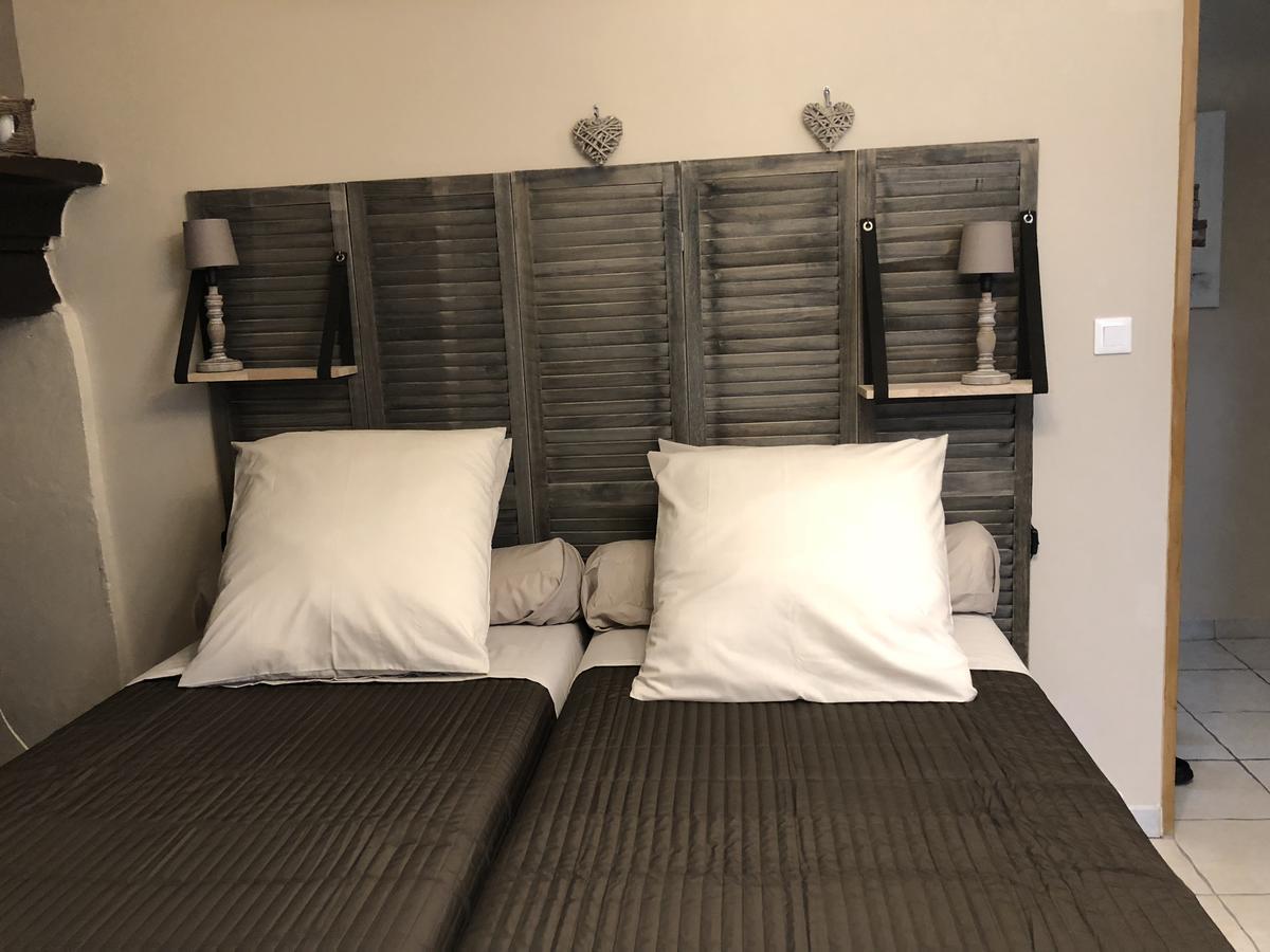 Auberge De Pachoquin Meounes-les-Montrieux Dış mekan fotoğraf