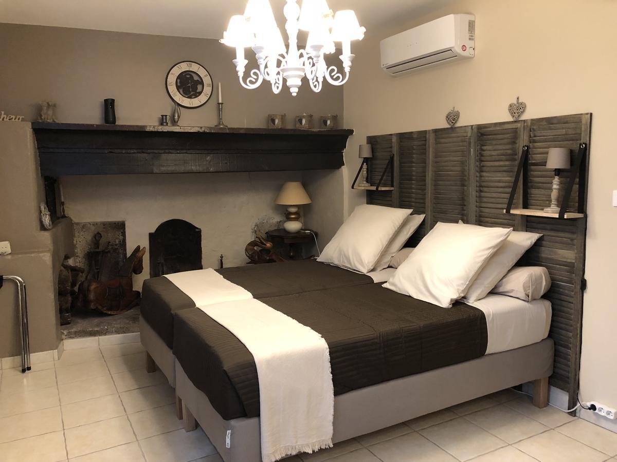Auberge De Pachoquin Meounes-les-Montrieux Dış mekan fotoğraf