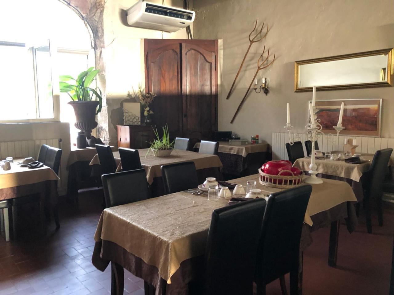 Auberge De Pachoquin Meounes-les-Montrieux Dış mekan fotoğraf
